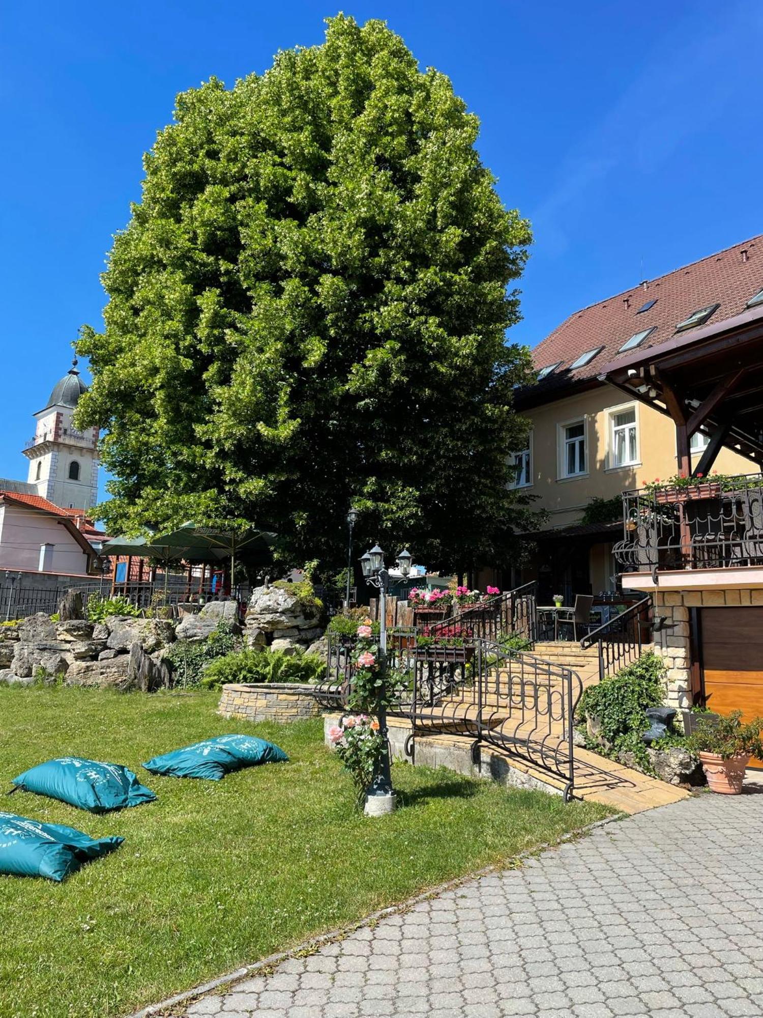 Hotel Lipa Bojnice Exterior foto